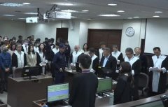 柯文哲庭审画面公开，台湾网友：“剪成16段，生怕我们看到真相吗？”